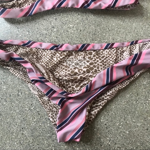 Acacia Bikini Set - Picture 2 of 6